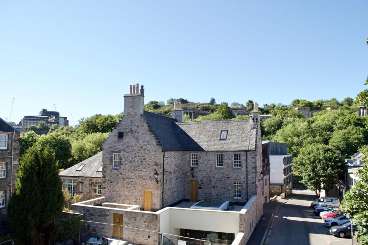 Central And Spacious Flat - Royal Mile Apartment Edinburgh Exterior photo